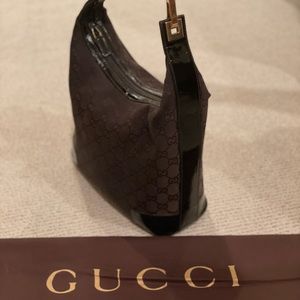 Vintage bucket Gucci purse